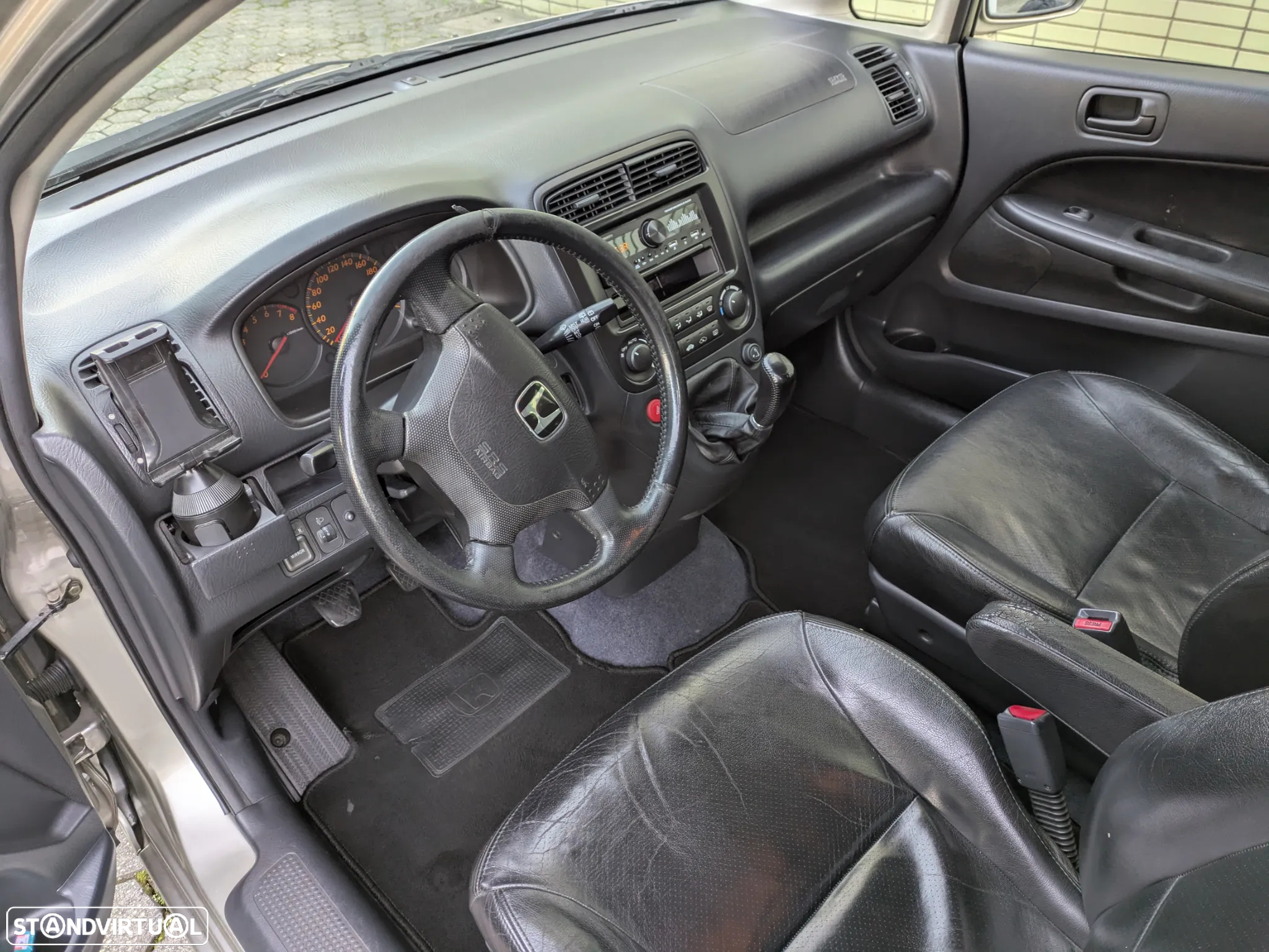 Honda Stream 1.7 ES - 12