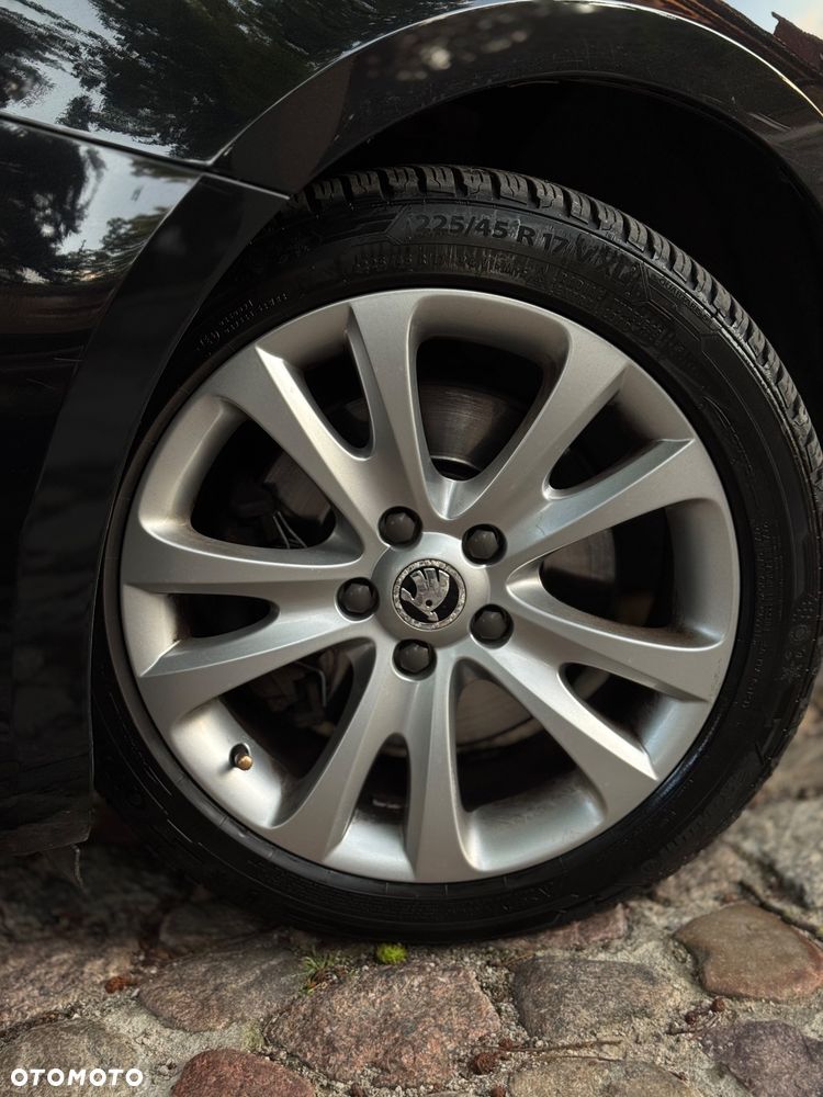 Skoda Superb 2.0 TDI Active DSG - 17