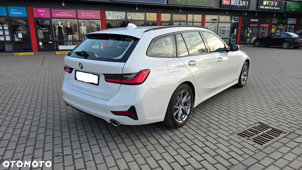 BMW Seria 3 320d Sport Line - 6