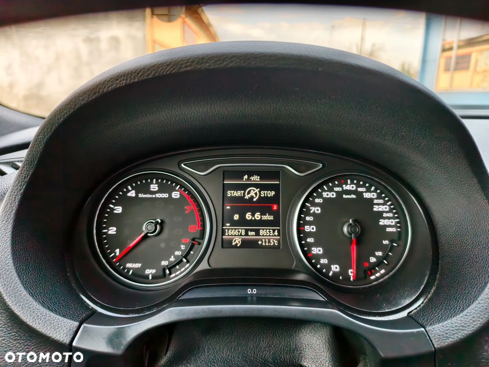 Audi A3 Sportback 1.4 TFSI cylinder on demand ultra S line Sportpaket - 25