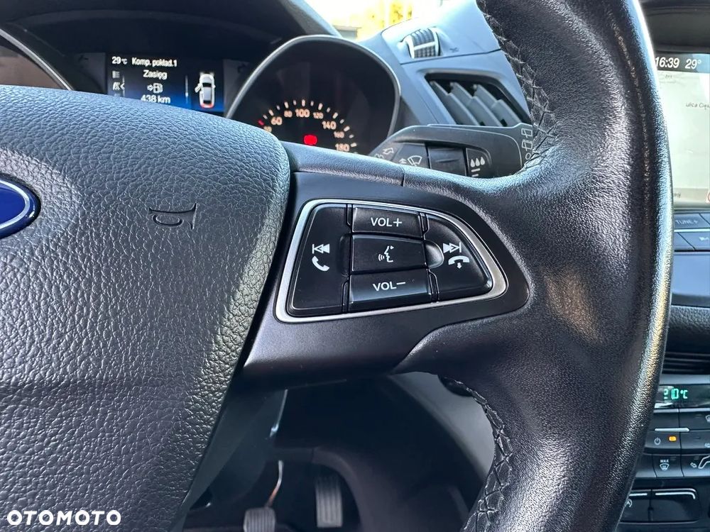 Ford Kuga 1.5 EcoBoost 2x4 Cool & Connect - 19