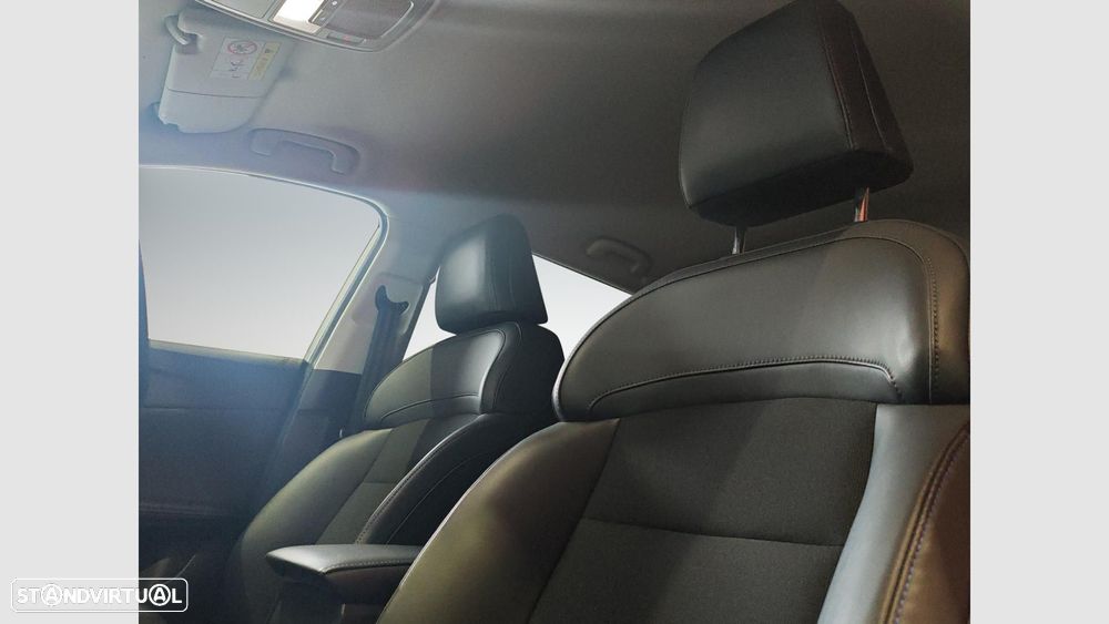 MG MG4 77 kWh Extended Range Luxury - 17