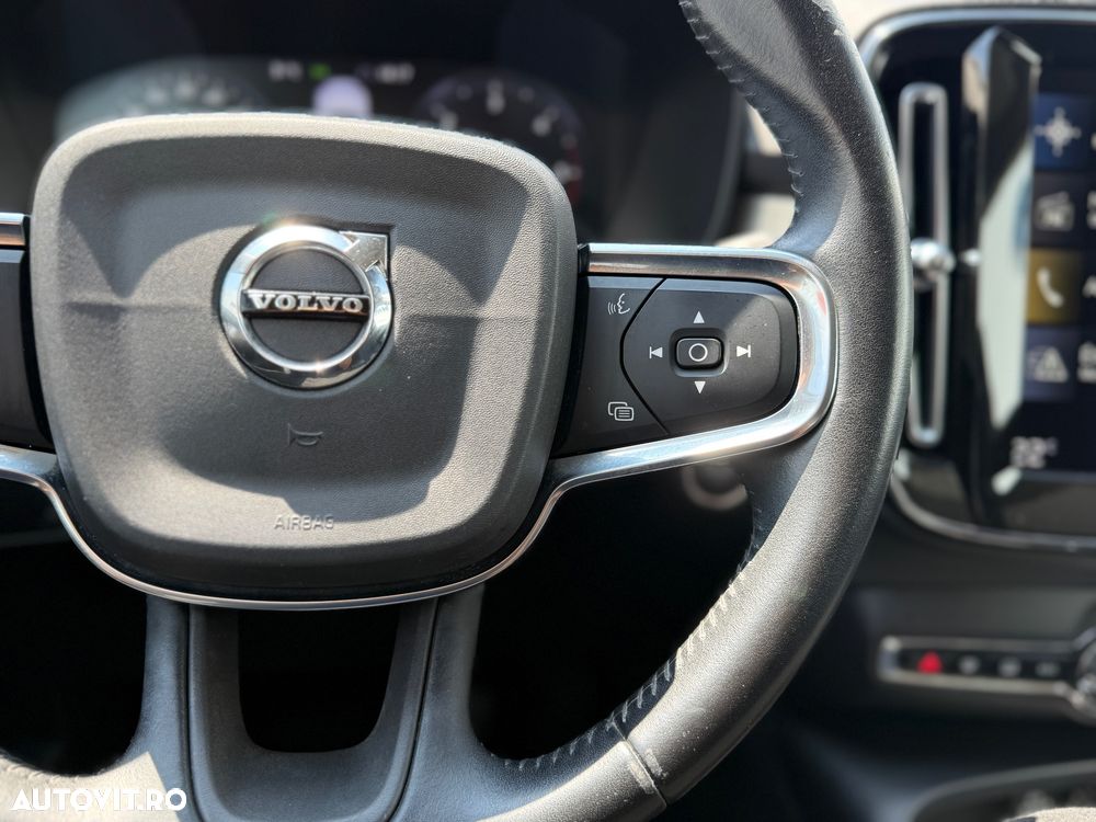 Volvo XC 40 D4 AWD Geartronic Momentum - 7