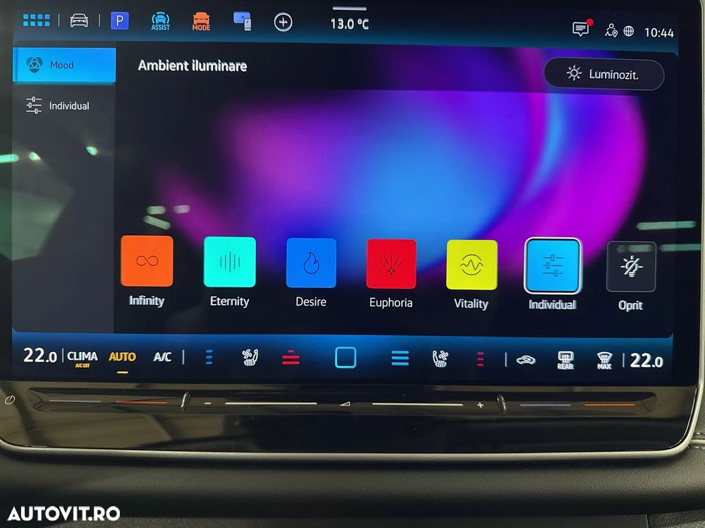 Volkswagen Tiguan 2.0 TDI SCR 4Motion DSG Elegance - 29