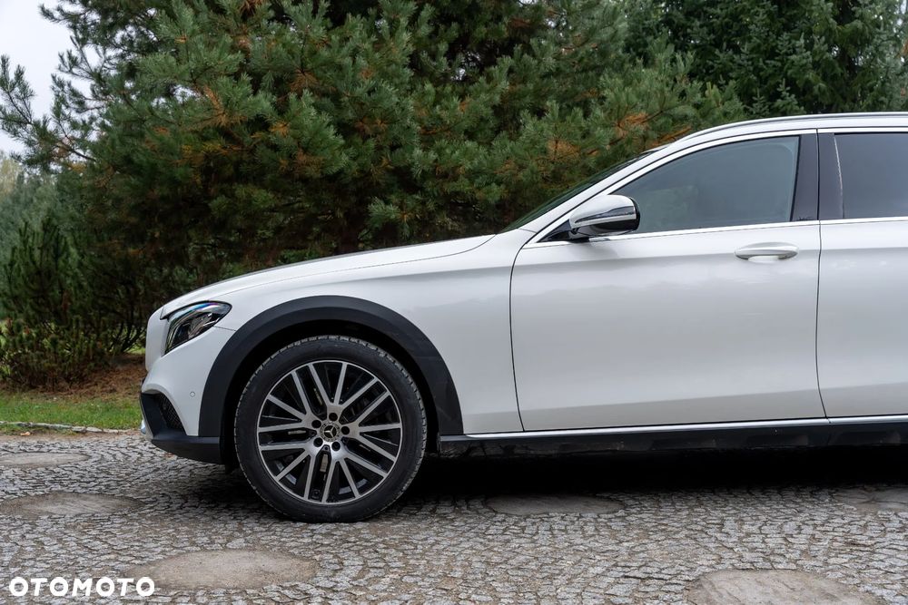 Mercedes-Benz Klasa E 220 d 4Matic 9G-TRONIC Avantgarde - 9