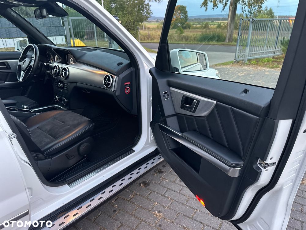 Mercedes-Benz GLK - 14