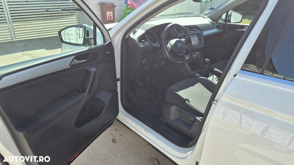 Volkswagen Tiguan - 6