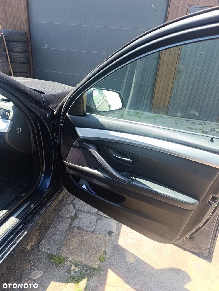 BMW Seria 5 535i - 7