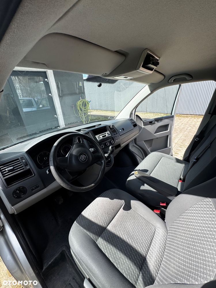 Volkswagen Transporter - 12