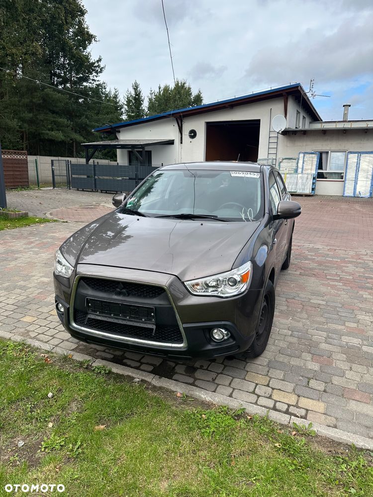 Mitsubishi ASX - 3