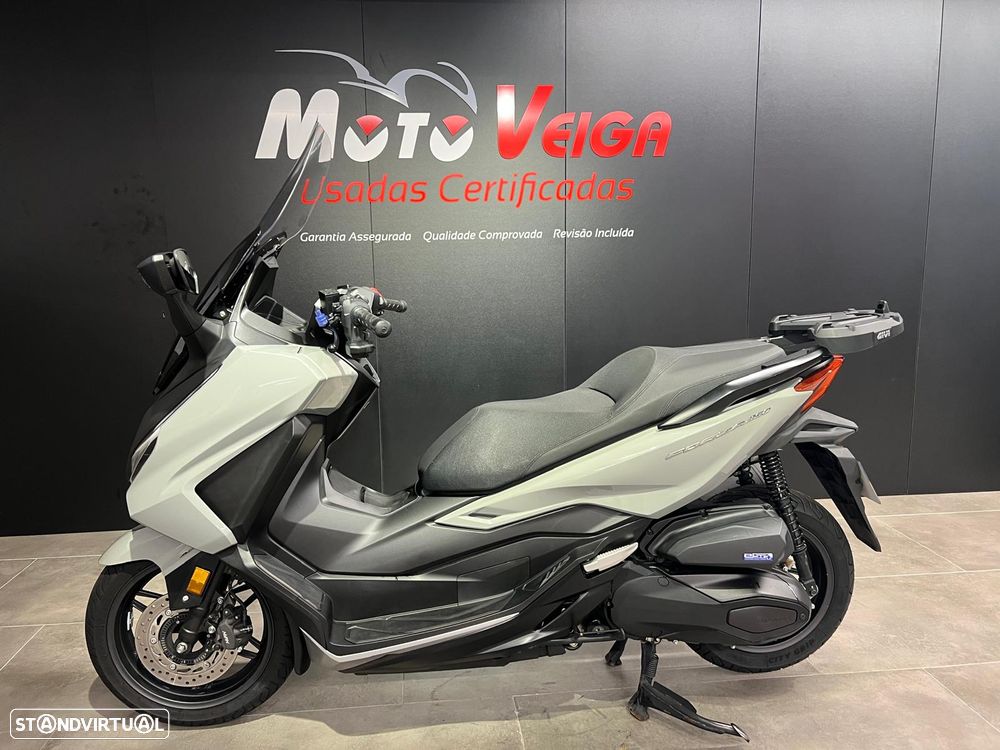 Honda Forza 350 - 4