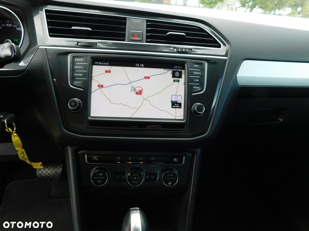 Volkswagen Tiguan 2.0 TDI SCR 4MotION DSG Elegance - 8