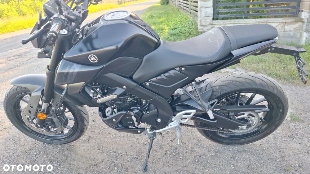 Yamaha MT - 12