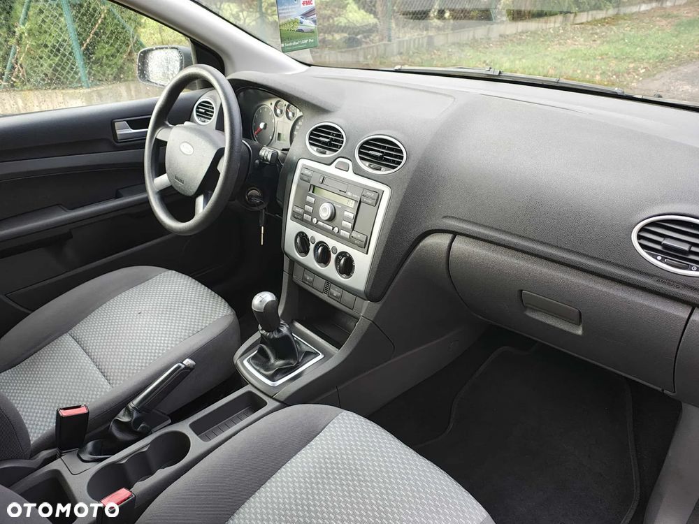 Ford Focus 1.6 16V Connection - 35