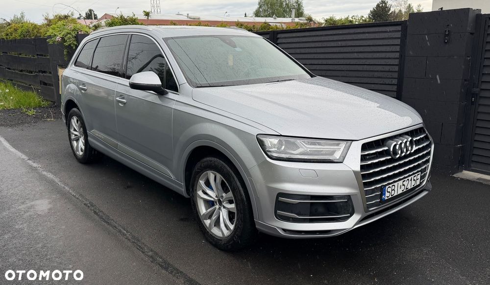 Audi Q7 - 1