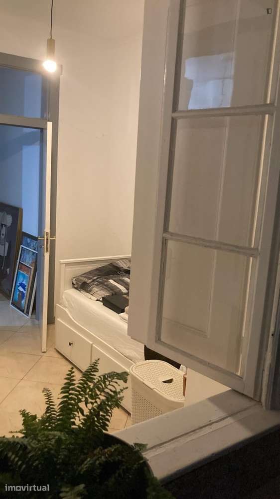 Quarto - localizado em Penha Lisbon - Grande imagem: 3/18