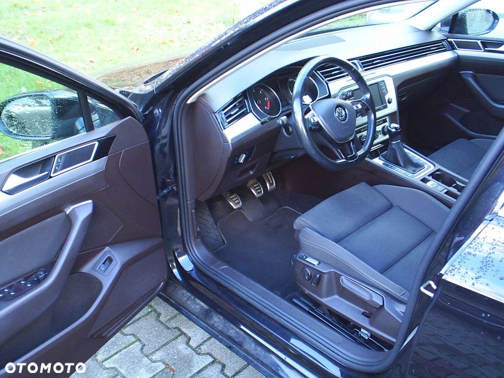 Volkswagen Passat 2.0 TDI SCR (BlueMotion Technology) Comfortline - 6