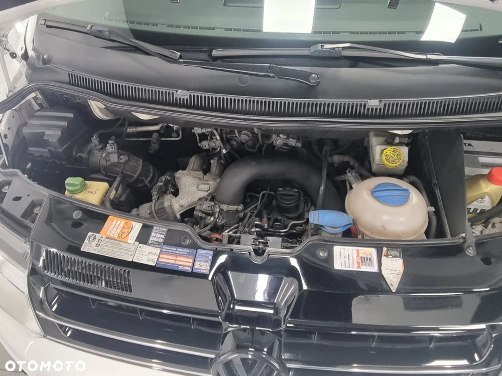 Volkswagen Multivan - 2
