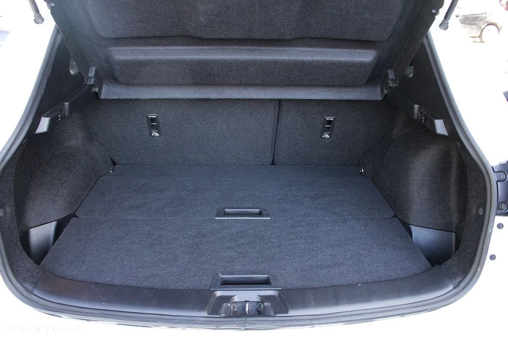 Nissan Qashqai 1.3 DIG-T DCT N-CONNECTA - 25