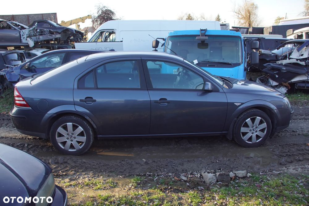 Auto na części - Ford Mondeo MK3 Lift 2.0 TDCI 130 KM 4S7Q-6006-EA 5S7R-7002-CA 2MWE 2005R Silnik Skrzynia Drzwi Maska Klapa Zderzak Błotnik Szyba Lusterko Deska Kokpit Sterownik Moduł Czujnik Licznik Kierownica Panel - 8