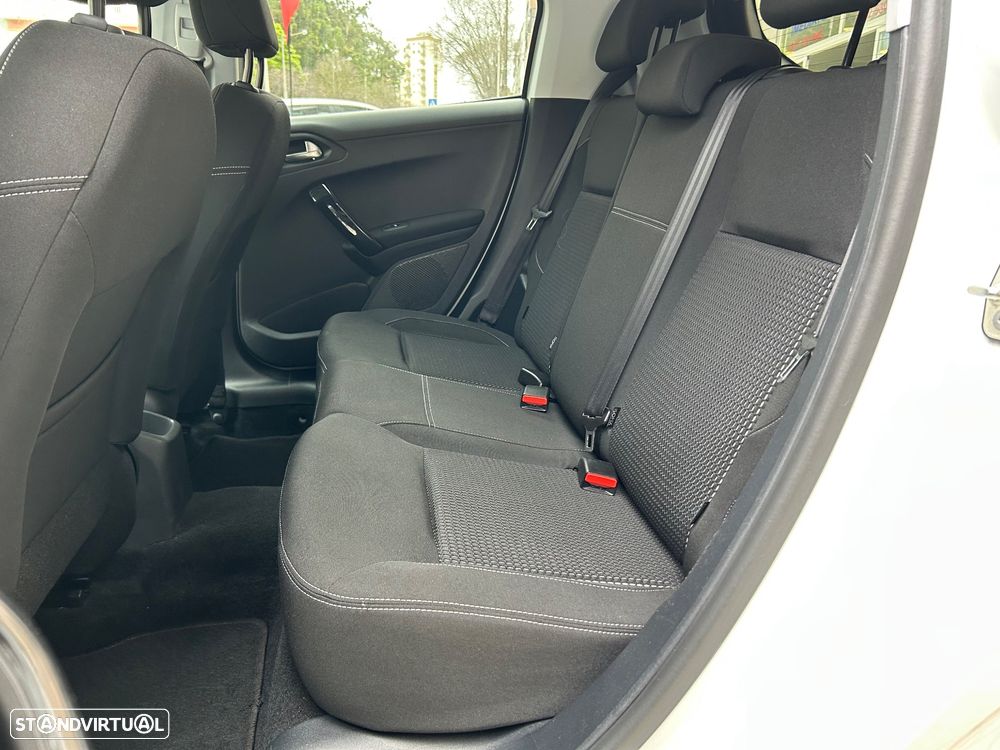 Peugeot 208 1.2 VTi Allure - 10