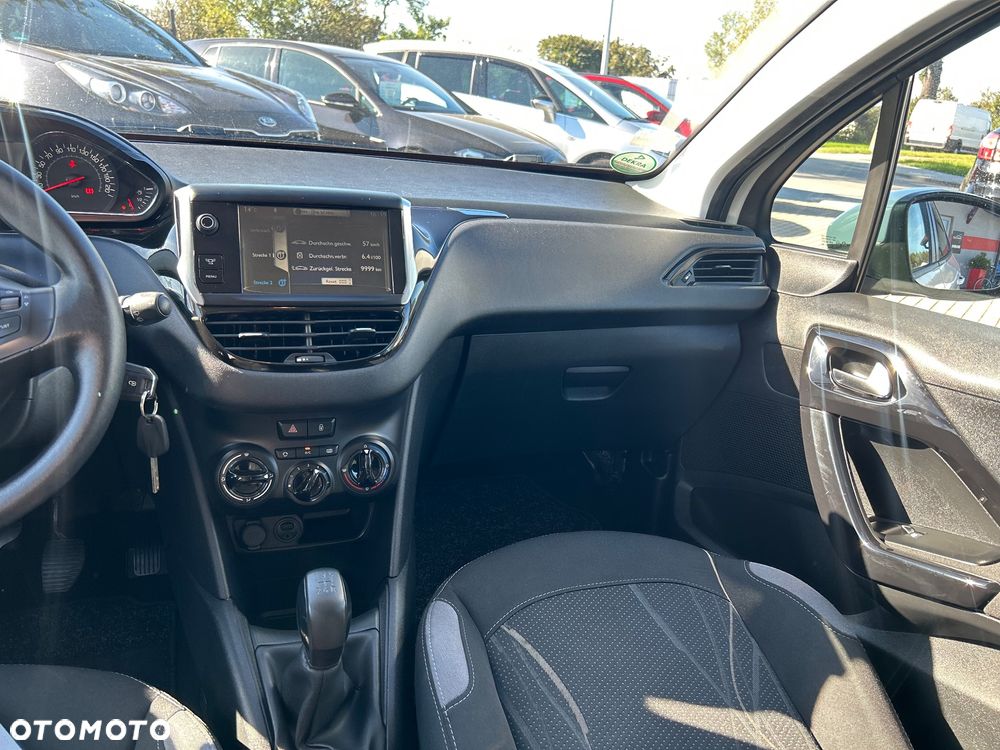 Peugeot 208 1.2 PureTech Active - 13