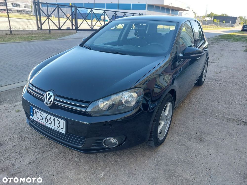Volkswagen Golf - 1