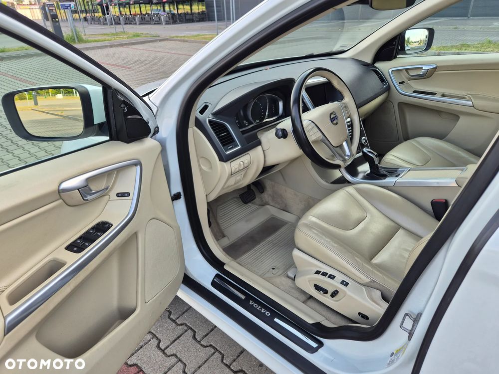 Volvo XC 60 - 8