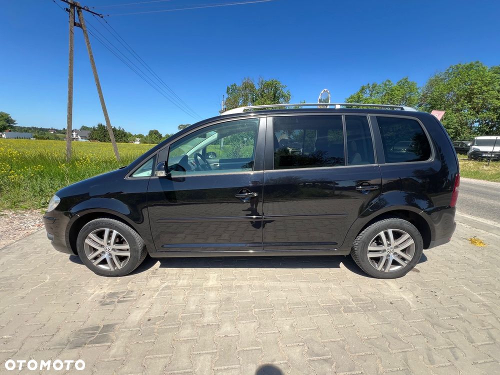 Volkswagen Touran - 6