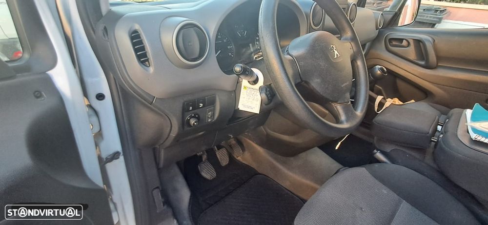 Peugeot PARTNER 1.6 BlueHDi Confort - Pack Office - 10