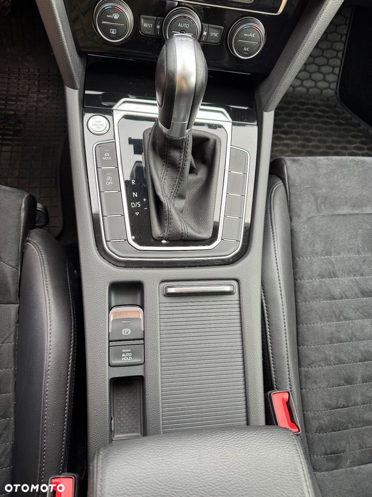 Volkswagen Passat 1.5 TSI EVO Highline DSG - 18