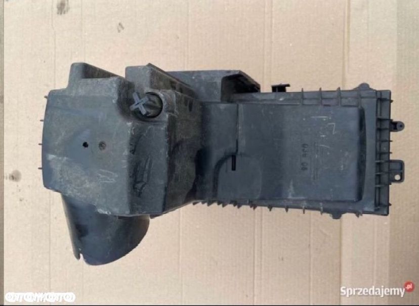 9681746980 obudowa filtra powietrza  peugeot 407 - 3