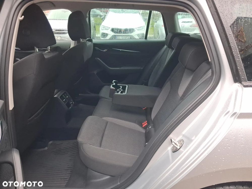 Skoda Octavia 1.5 TSI ACT Ambition - 10
