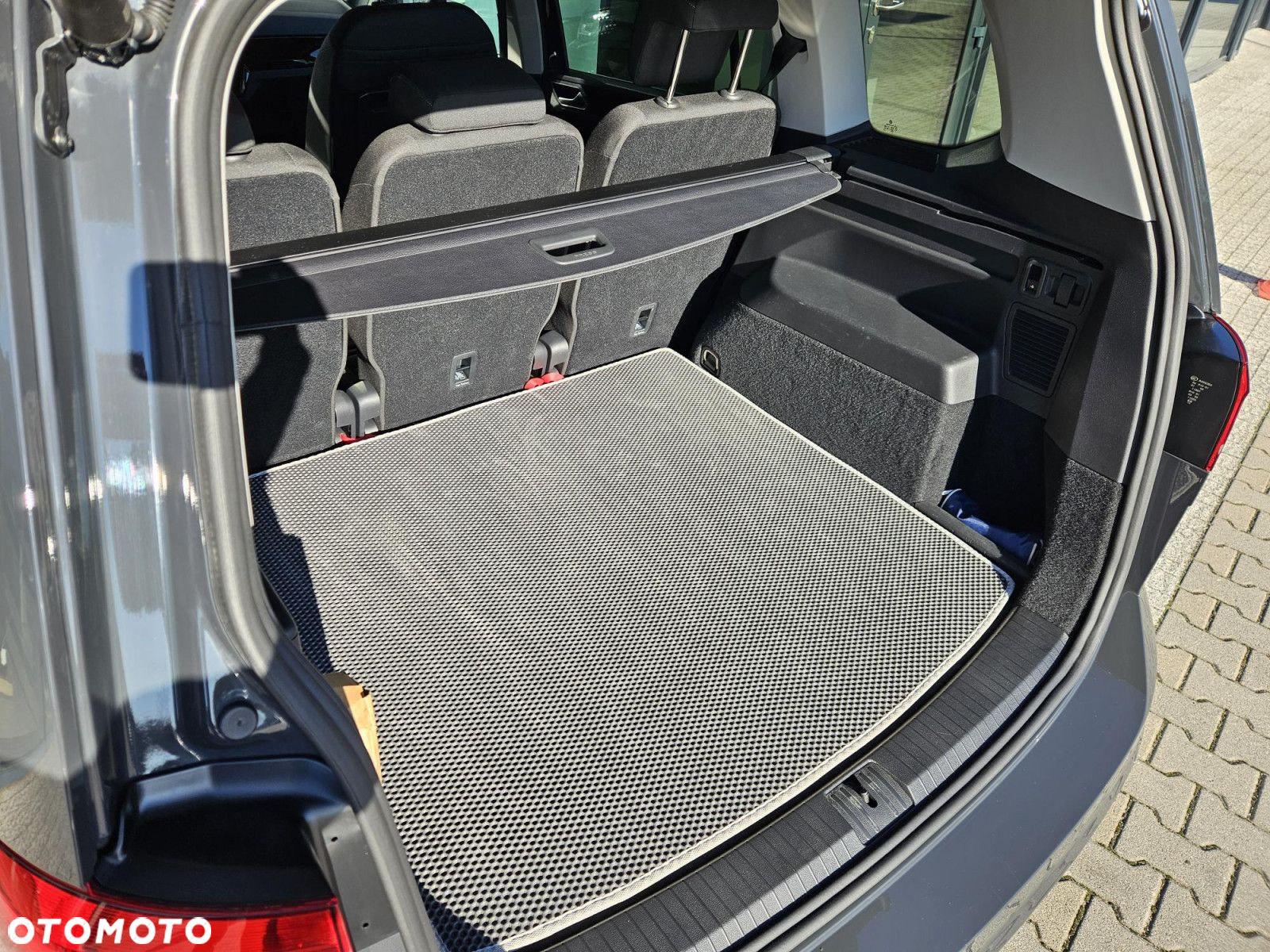 Volkswagen Touran - 15