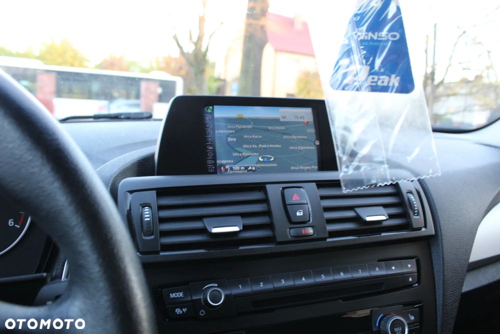 BMW Seria 1 116d Sport Line - 24