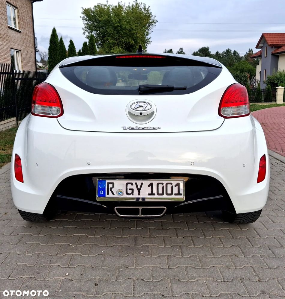 Hyundai Veloster 1.6 Premium - 4