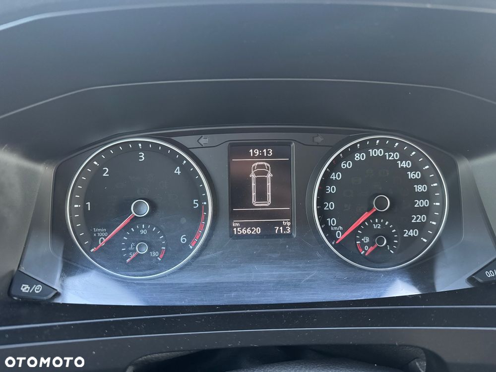 Volkswagen Transporter - 9