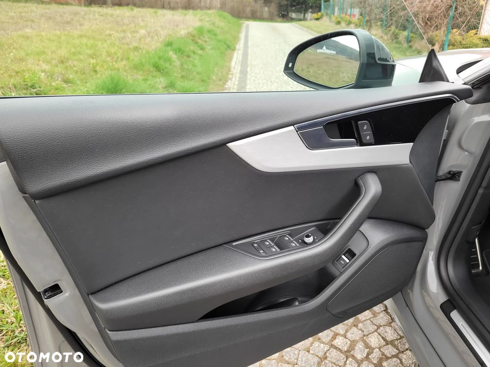 Audi A5 Sportback 35 TFSI S tronic S line - 12