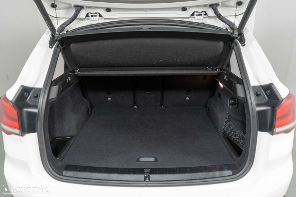 BMW X1 25 e xDrive Corporate Edition - 14