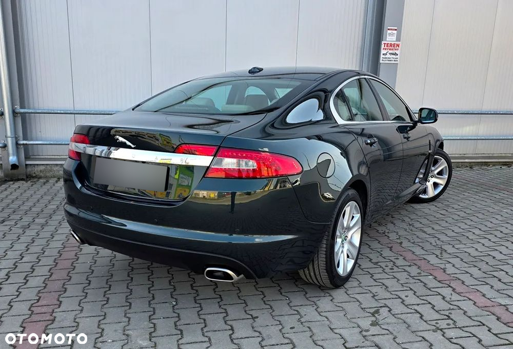 Jaguar XF 3.0 V6 D Premium Luxury - 9