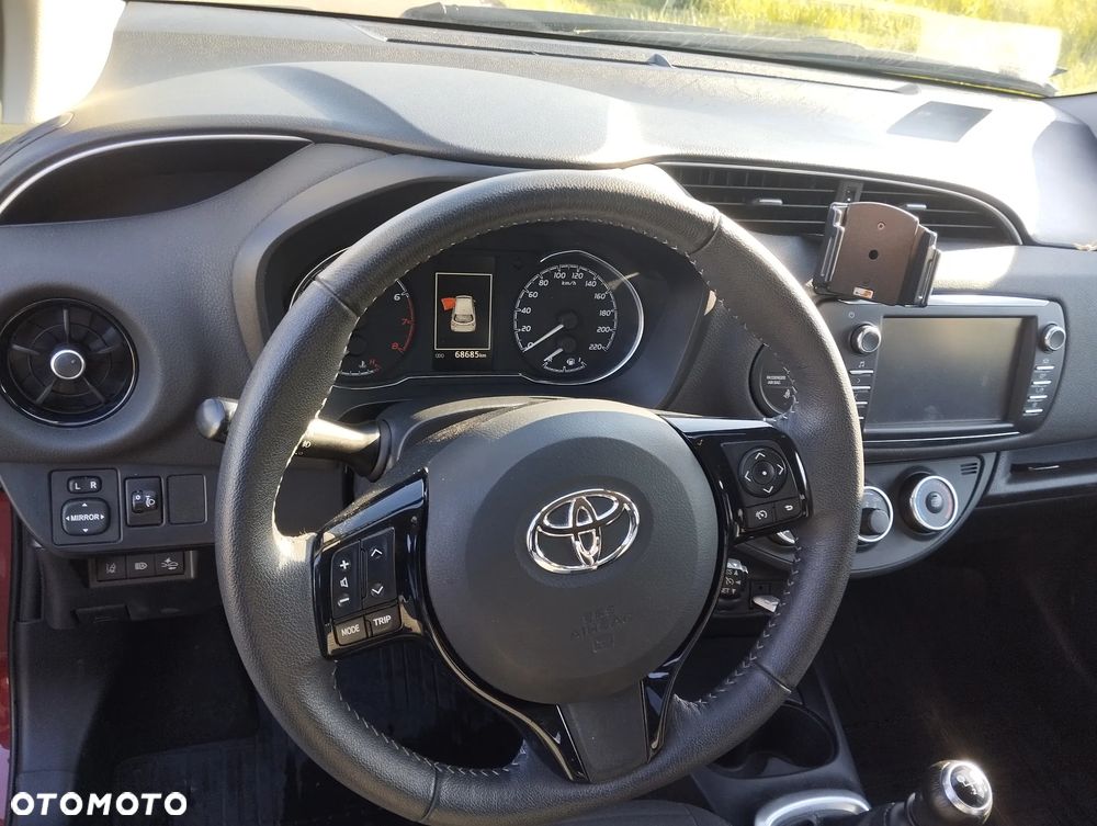 Toyota Yaris 1.5 Active - 10