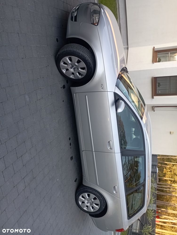 Audi A4 Avant - 8