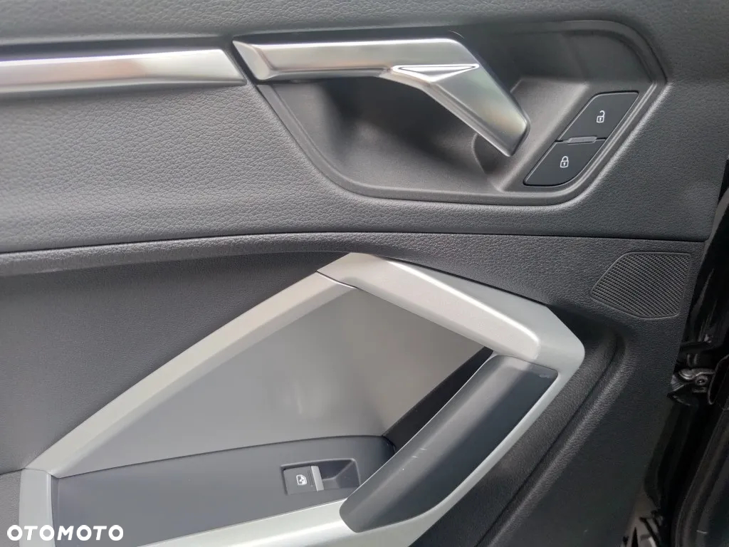 Audi Q3 45 TFSI quattro S tronic S line - 12