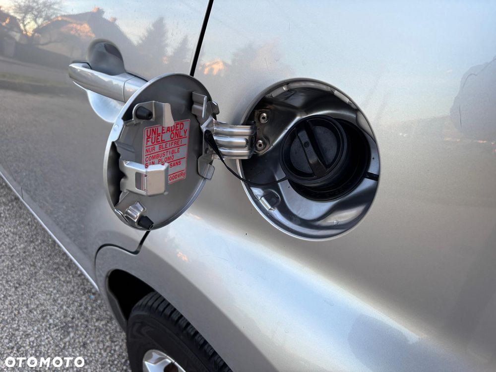 Daihatsu Sirion 1.3 - 24