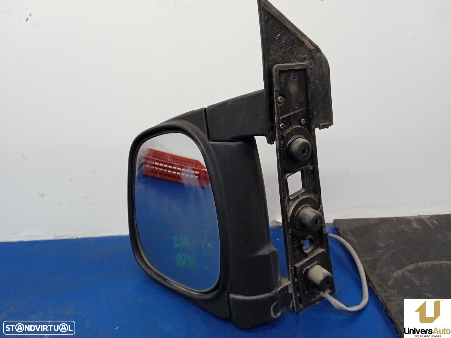 ESPELHO RETROVISOR ESQUERDO HYUNDAI H100 FURGÃO 1998 -4BF-E - 2