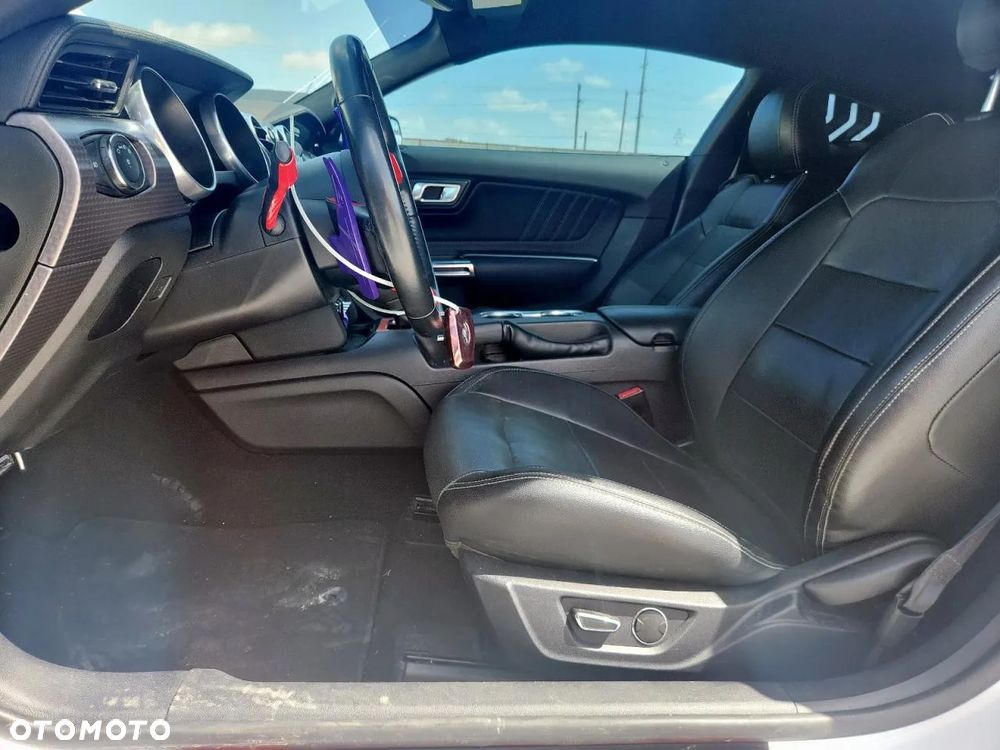 Ford Mustang 2.3 EcoBoost - 8