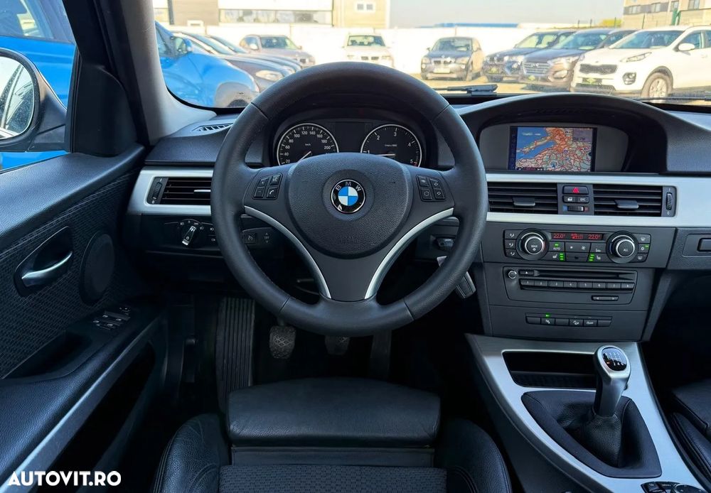 BMW Seria 3 320d xDrive DPF - 8