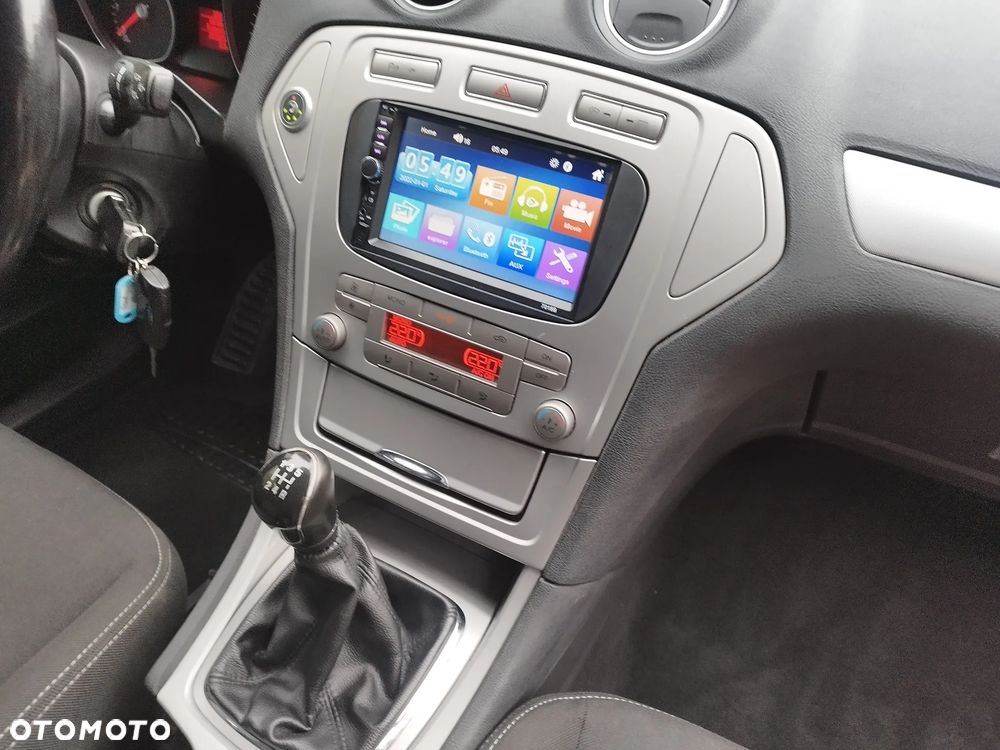 Ford Mondeo - 13