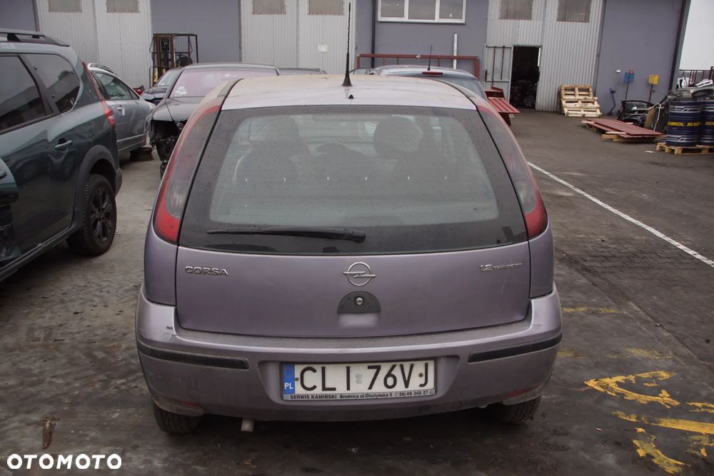 Auto na części - Opel Corsa C Lift 1.2 80 KM Z12XEP F13 4OU 2004R Silnik Skrzynia Drzwi Maska Błotnik Klapa Zderzak Lusterko Lampa Klamka Szyba Deska Kokpit Sterownik Moduł Czujnik Licznik Panel Wyświetlacz Kierownica - 5