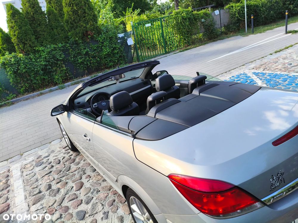 Opel Astra 1.8 Cosmo - 21